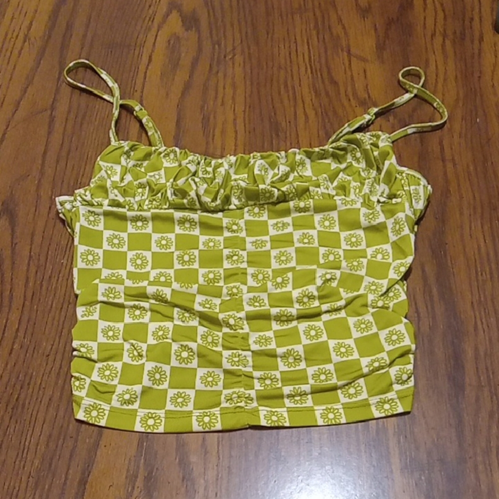 Like New Urban Outfitters Size Small Juniors Lime Green Ruched Cropped Cami